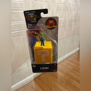 The Super Mario Bros Movie Luigi Minifigure With Question Block New